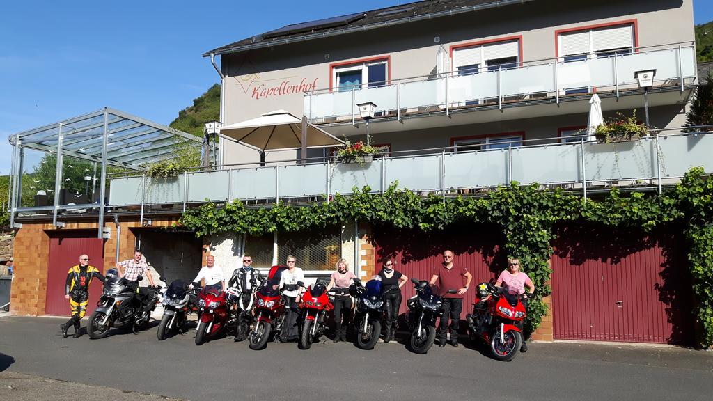 Hotel-Restaurant-Weingut Kapellenhof Клотен Екстериор снимка