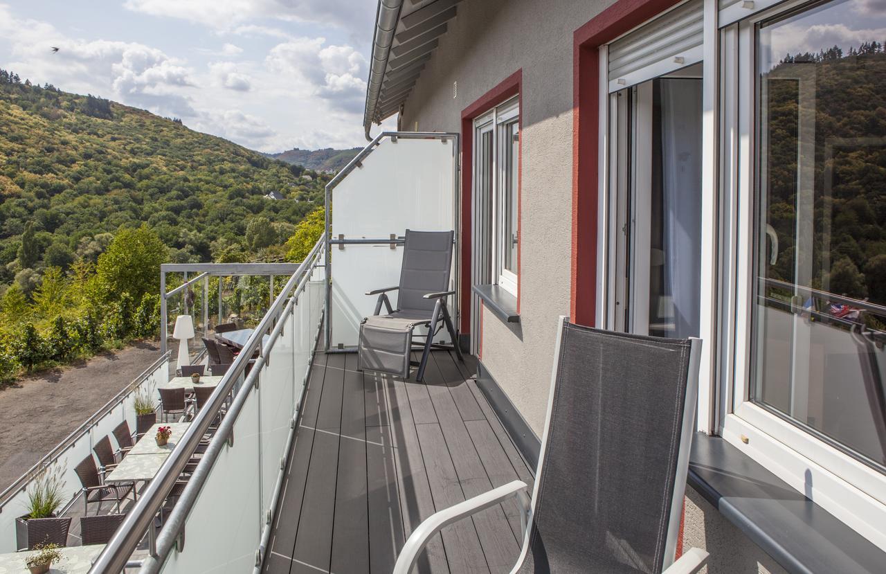 Hotel-Restaurant-Weingut Kapellenhof Клотен Екстериор снимка